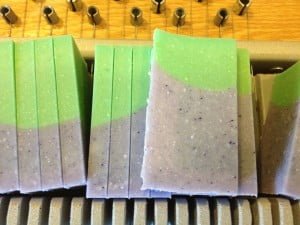 The same loaf now cut into 1oz mini soaps